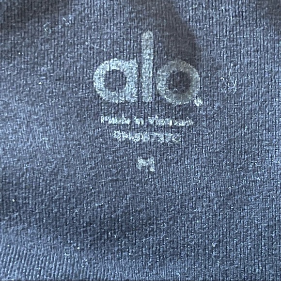 ALO Yoga Leggings - Picture 5 of 7